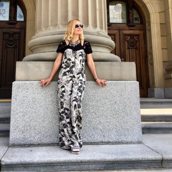 ANTHROPOLOGIE NWOT Maeve Lace Wide Leg Jumpsuit 6 - Picture 7 of 8